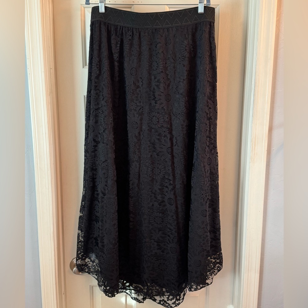 EUC Lularoe Lucy Black Lace Maxi  Skirt